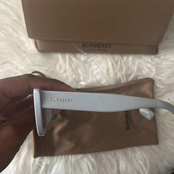 Authentic Grey Burberry Sunglasses - Picture 3 of 6